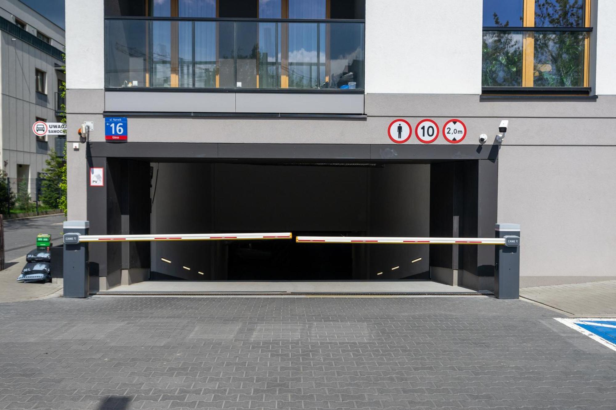 Apartament Bemowo - Parking, Balcony & Workspace - By Rentujemy *