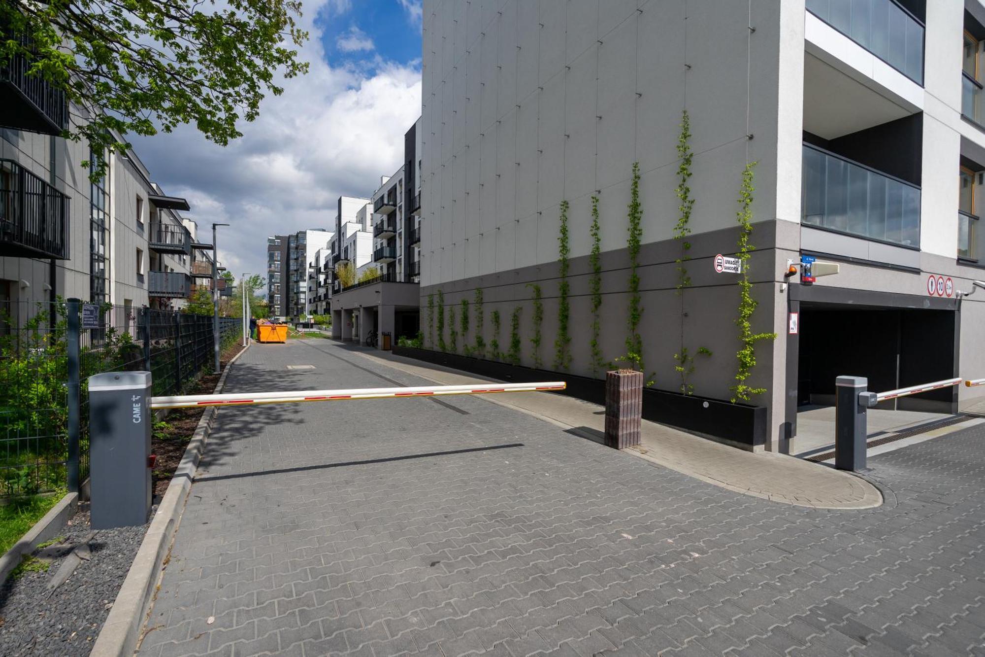 Apartament Bemowo - Parking, Balcony & Workspace - By Rentujemy Warszawa