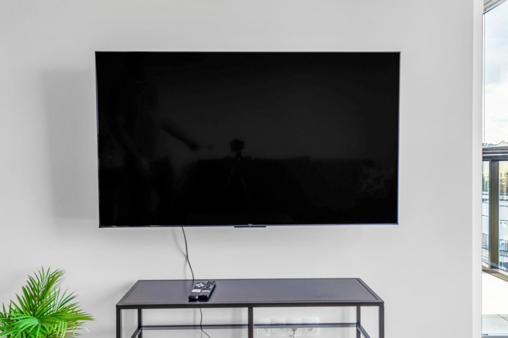 Apartament Bemowo - Parking, Balcony & Workspace - By Rentujemy